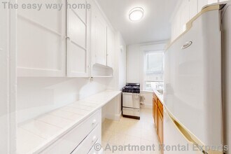 170 Maple St, Unit #207 in Malden, MA - Building Photo - Building Photo