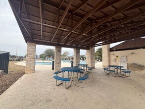2127 Wiltshire Dr in New Braunfels, TX - Building Photo - Building Photo