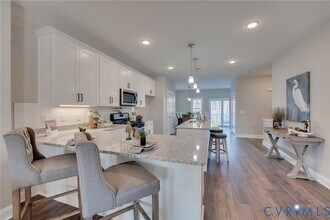 15305 Princess Lauren Ln in Midlothian, VA - Foto de edificio - Building Photo