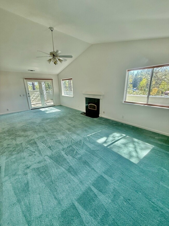 133 Argall Way in Nevada City, CA - Building Photo - Building Photo