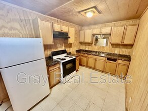 104 W Main in Asher, OK - Foto de edificio - Building Photo