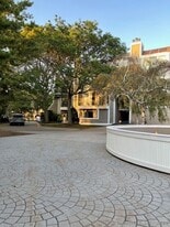 69 Harbour Close in New Haven, CT - Building Photo