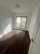 707 Hendrix St in Brooklyn, NY - Building Photo - Interior Photo