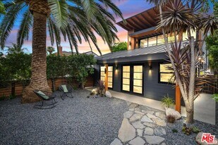 4027 Moore St in Los Angeles, CA - Building Photo