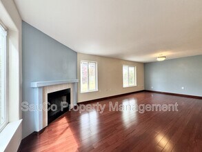 951 SW 208th Pl in Aloha, OR - Building Photo - Building Photo
