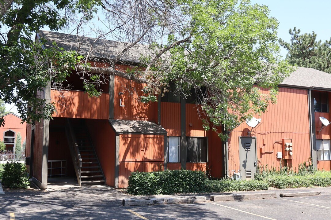 1625 W Elizabeth St in Fort Collins, CO - Building Photo