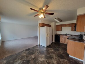 3121 W Hood Ave in Kennewick, WA - Building Photo - Building Photo
