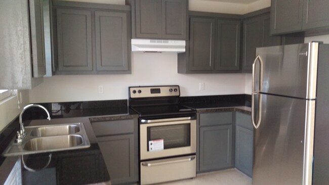 401 Baltic Ave, Unit 1 in Edinburg, TX - Building Photo - Building Photo