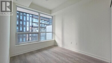 110 Broadway Ave in Toronto, ON - Building Photo - Building Photo