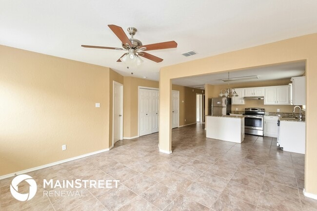 5503 Hidden Canyon in San Antonio, TX - Foto de edificio - Building Photo