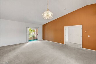 10552 Pine Pointe Ave in Las Vegas, NV - Building Photo - Building Photo