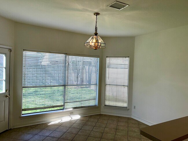 1419 Miller Ave in Katy, TX - Foto de edificio - Building Photo