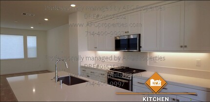 1627 W Lincoln Ave in Anaheim, CA - Building Photo - Building Photo