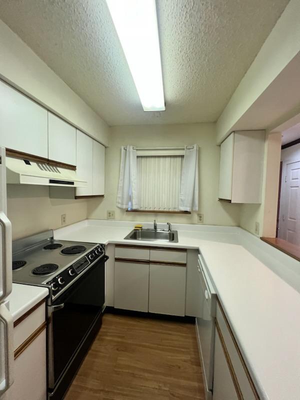 75 Davos Pointe in Woodridge, NY - Building Photo - Building Photo