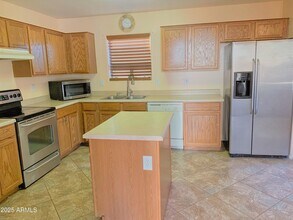 35512 N Danish Red Trail in San Tan Valley, AZ - Foto de edificio - Building Photo