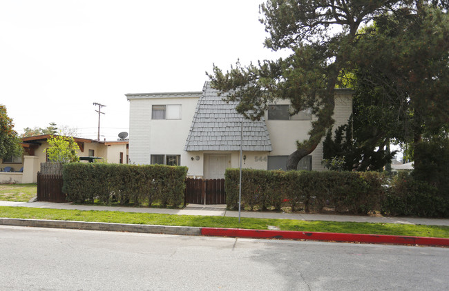 544 W Lexington Dr in Glendale, CA - Foto de edificio - Building Photo