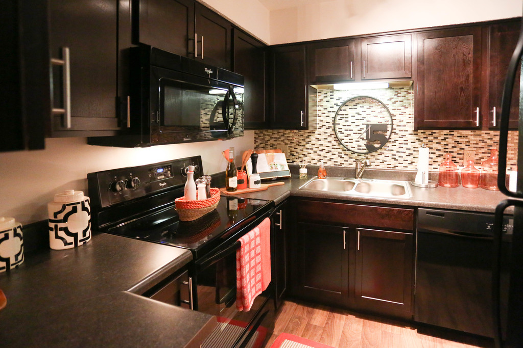 Cedar Lakes Apartments in Lake St. Louis, MO