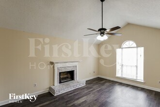 102 Carriage Dr in Alabaster, AL - Building Photo - Building Photo