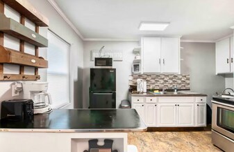 1908 Fuller St in North Charleston, SC - Building Photo - Building Photo