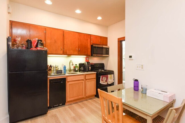 2821 W Shakespeare Ave, Unit G07C