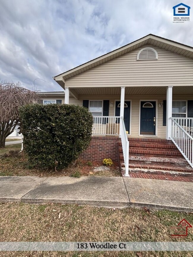 183 Woodlee Ct in McMinnville, TN - Building Photo - Building Photo