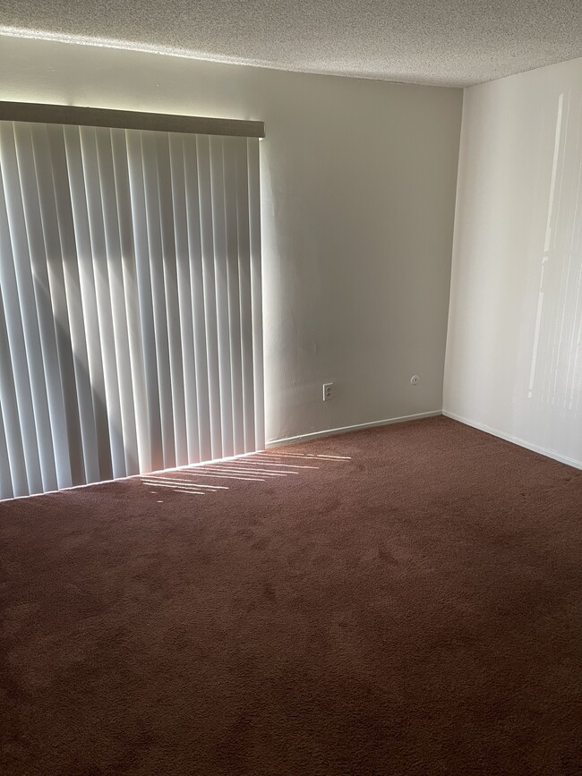 2112 Clyde Ave, Unit #3 in Los Angeles, CA - Foto de edificio - Building Photo
