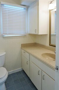 938 Greatwood Dr photo'