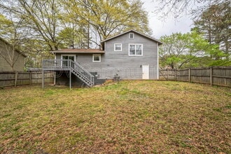 9173 Raven Dr in Jonesboro, GA - Building Photo - Building Photo