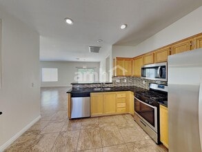 1660 Encarta St in Las Vegas, NV - Building Photo - Building Photo