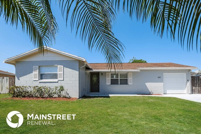 property at 1317 Meadowbrook St