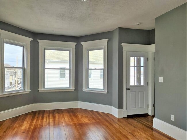 36 Kane St in New Bedford, MA - Building Photo - Building Photo