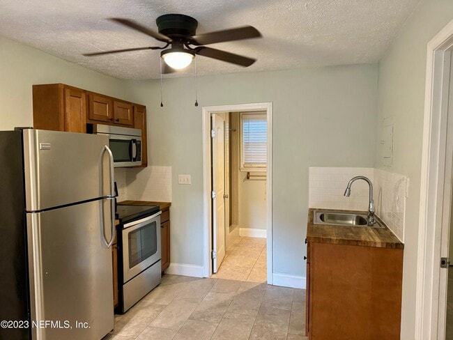 property at 4415 St Johns Ave