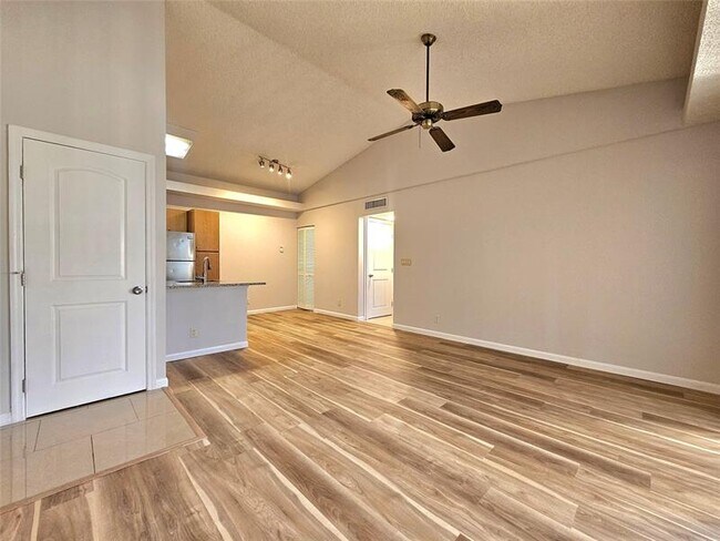 631 Lyons Rd in Coconut Creek, FL - Building Photo - Building Photo