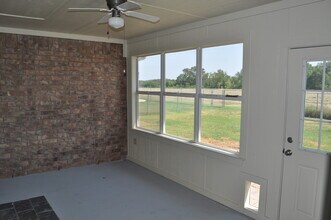 705 Katy Ln in Whitewright, TX - Building Photo - Building Photo