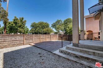 339 Newland St in Los Angeles, CA - Building Photo - Building Photo