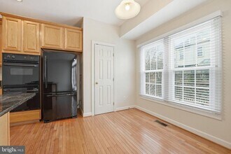 1806 Brentridge St in Vienna, VA - Building Photo - Building Photo