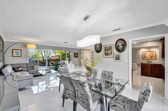 4060 NE 26th Ave in Lighthouse Point, FL - Building Photo - Building Photo