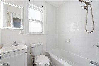 102 Highland Ave in Clifton, NJ - Building Photo - Building Photo