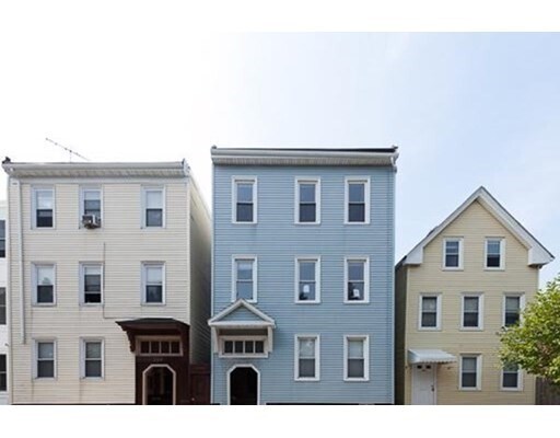 367 Maverick St-Unit -2 in Boston, MA - Foto de edificio - Building Photo