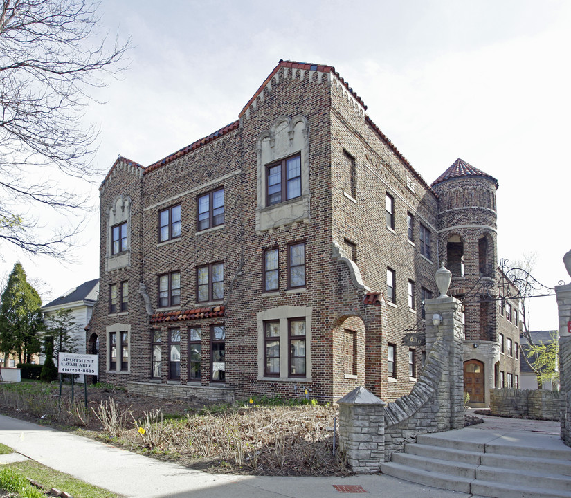 2630 N Humboldt Blvd in Milwaukee, WI - Foto de edificio