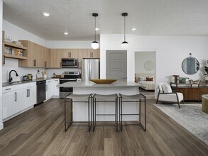 Parc Ridge Apartments in Riverton, UT - Building Photo - Building Photo