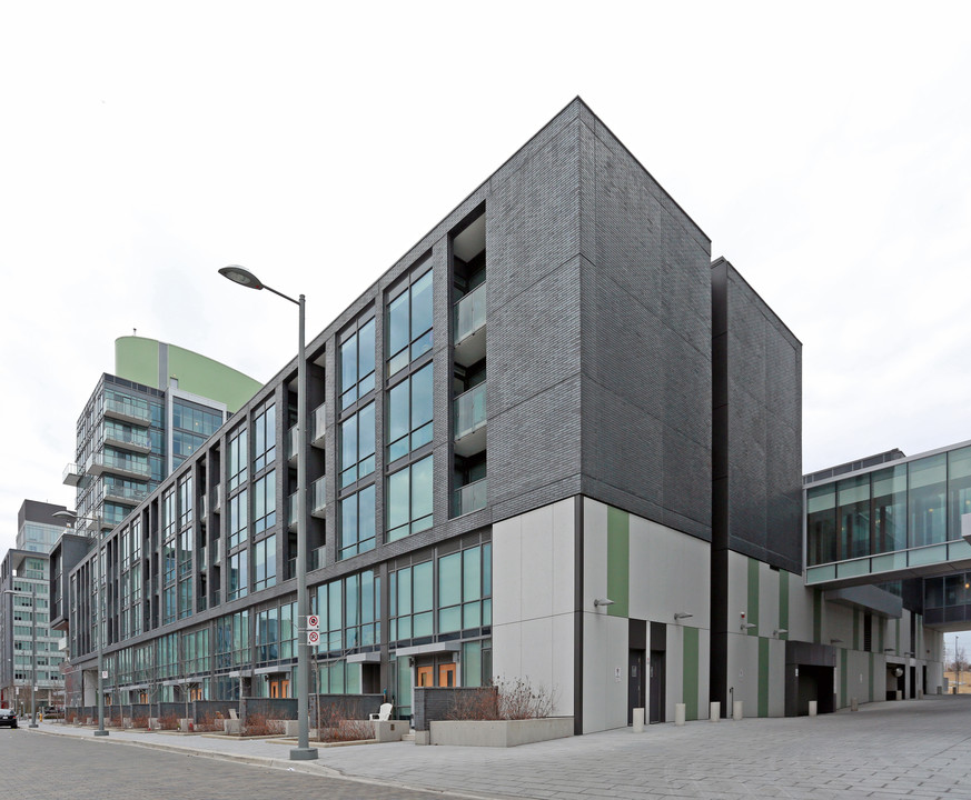 Canary Block 3 in Toronto, ON - Building Photo