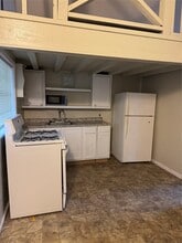 900 Mohawk Dr in Montgomery, TX - Building Photo - Building Photo