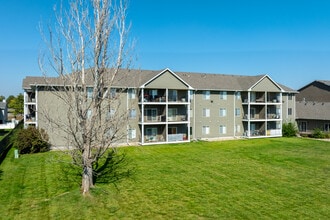 Kingsport Apartments in Sioux Falls, SD - Foto de edificio - Building Photo