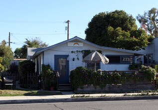 3068 State St in Carlsbad, CA - Building Photo - Building Photo