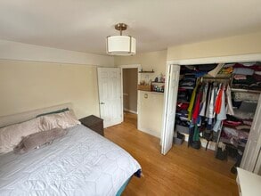 125 Irving St in Leonia, NJ - Building Photo - Building Photo