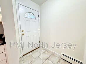 9051 Palisade Ave in North Bergen, NJ - Building Photo - Building Photo