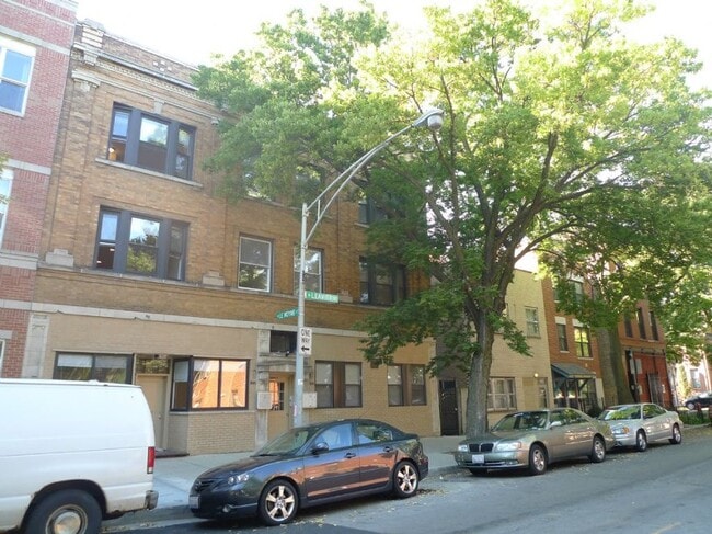 1448 N Leavitt St, Unit 3