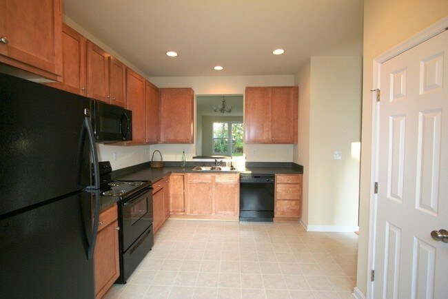 2456 N Berkshire Rd in Charlottesville, VA - Building Photo - Building Photo