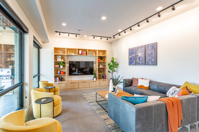 The Village Flats in Tulsa, OK - Foto de edificio - Interior Photo